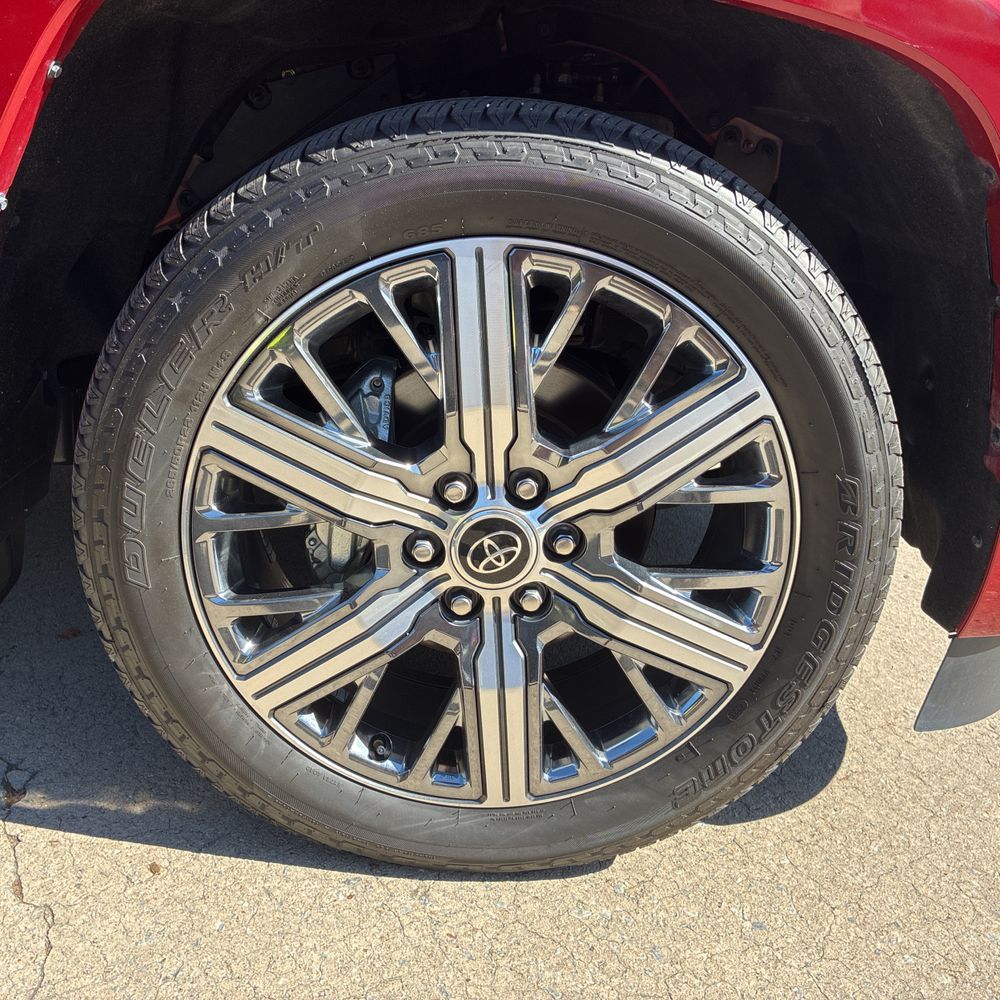 2024 Toyota Sequoia Capstone