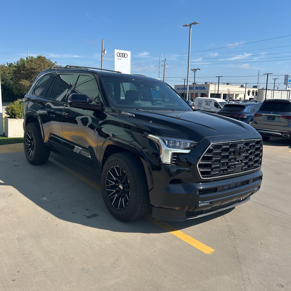 2025 Toyota Sequoia Platinum