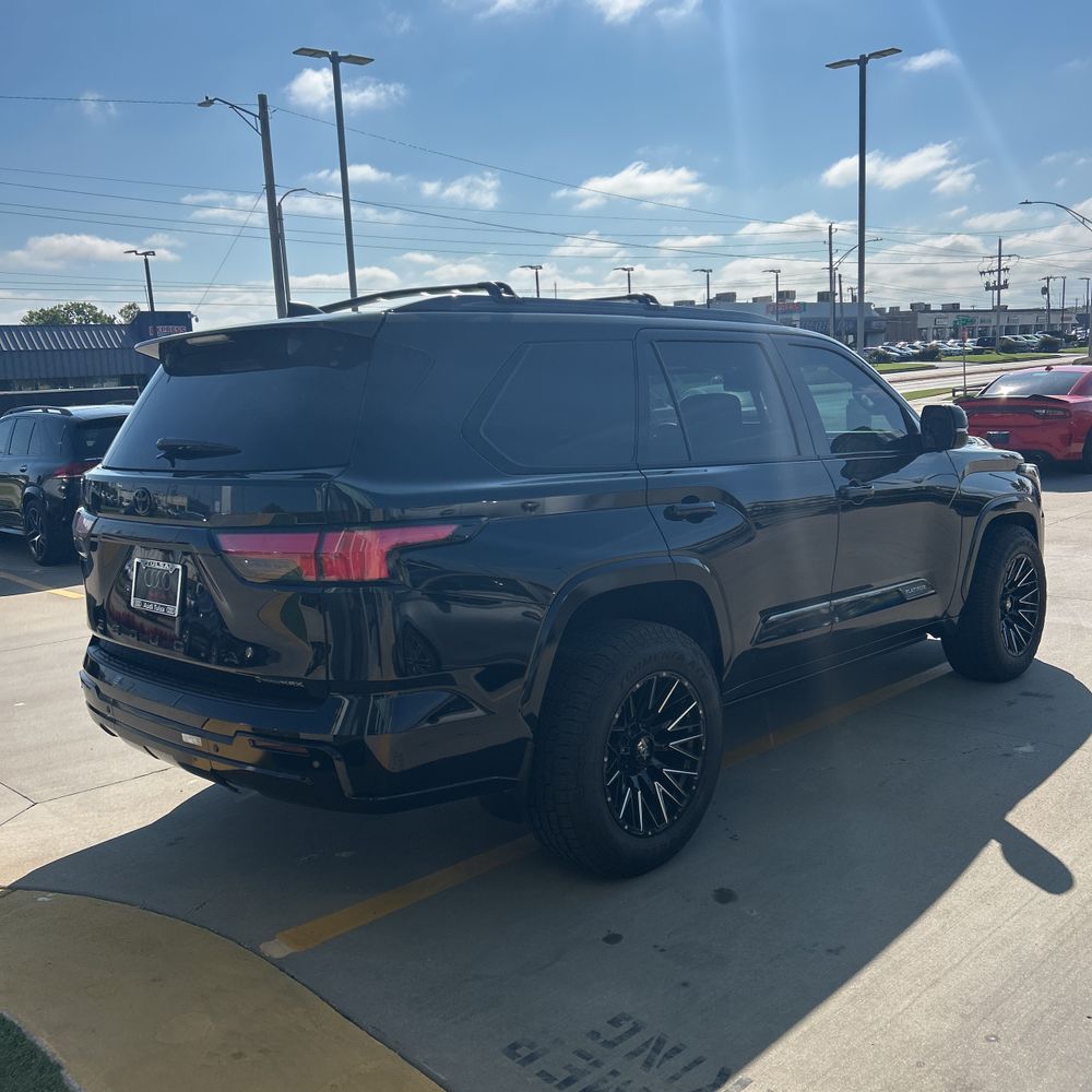 2025 Toyota Sequoia Platinum