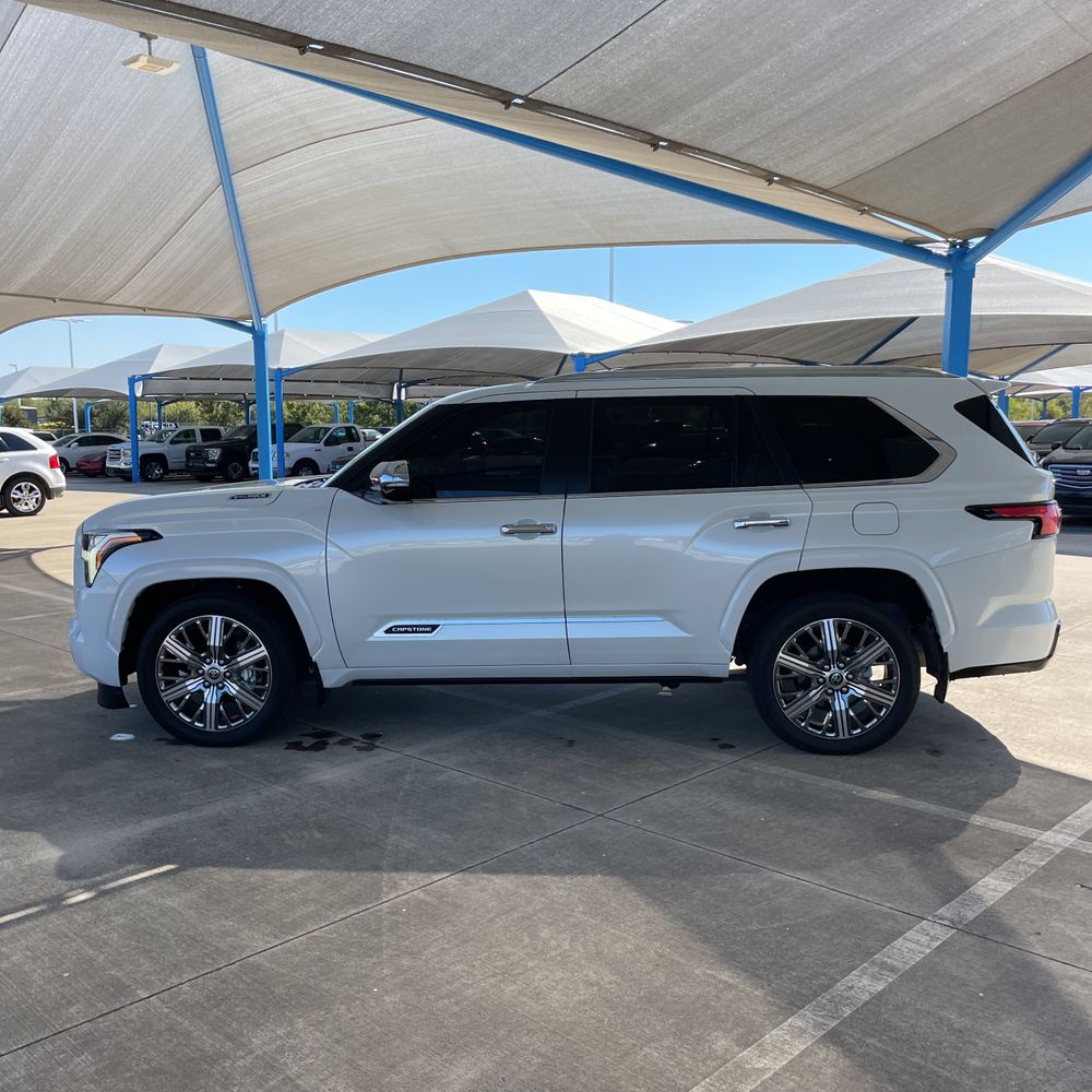 2024 Toyota Sequoia Capstone