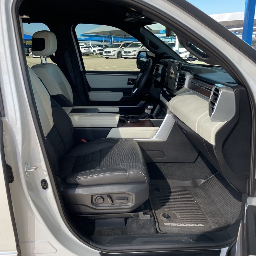 2024 Toyota Sequoia Capstone