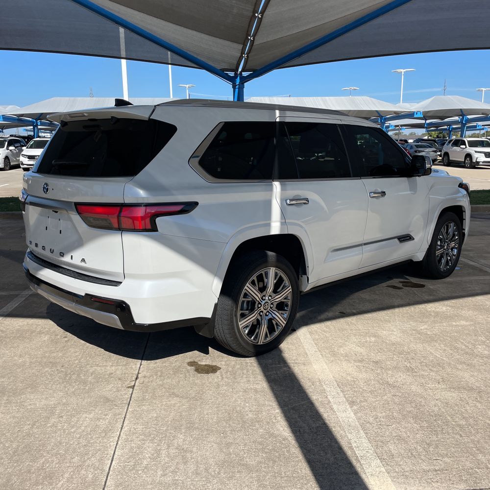 2024 Toyota Sequoia Capstone