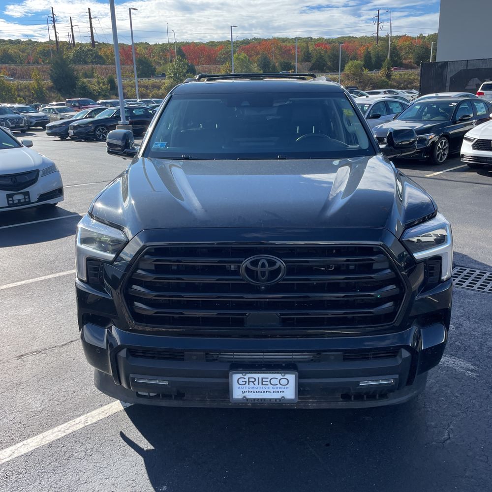 2023 Toyota Sequoia SR5