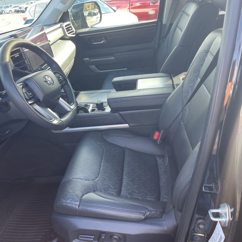 2023 Toyota Sequoia SR5