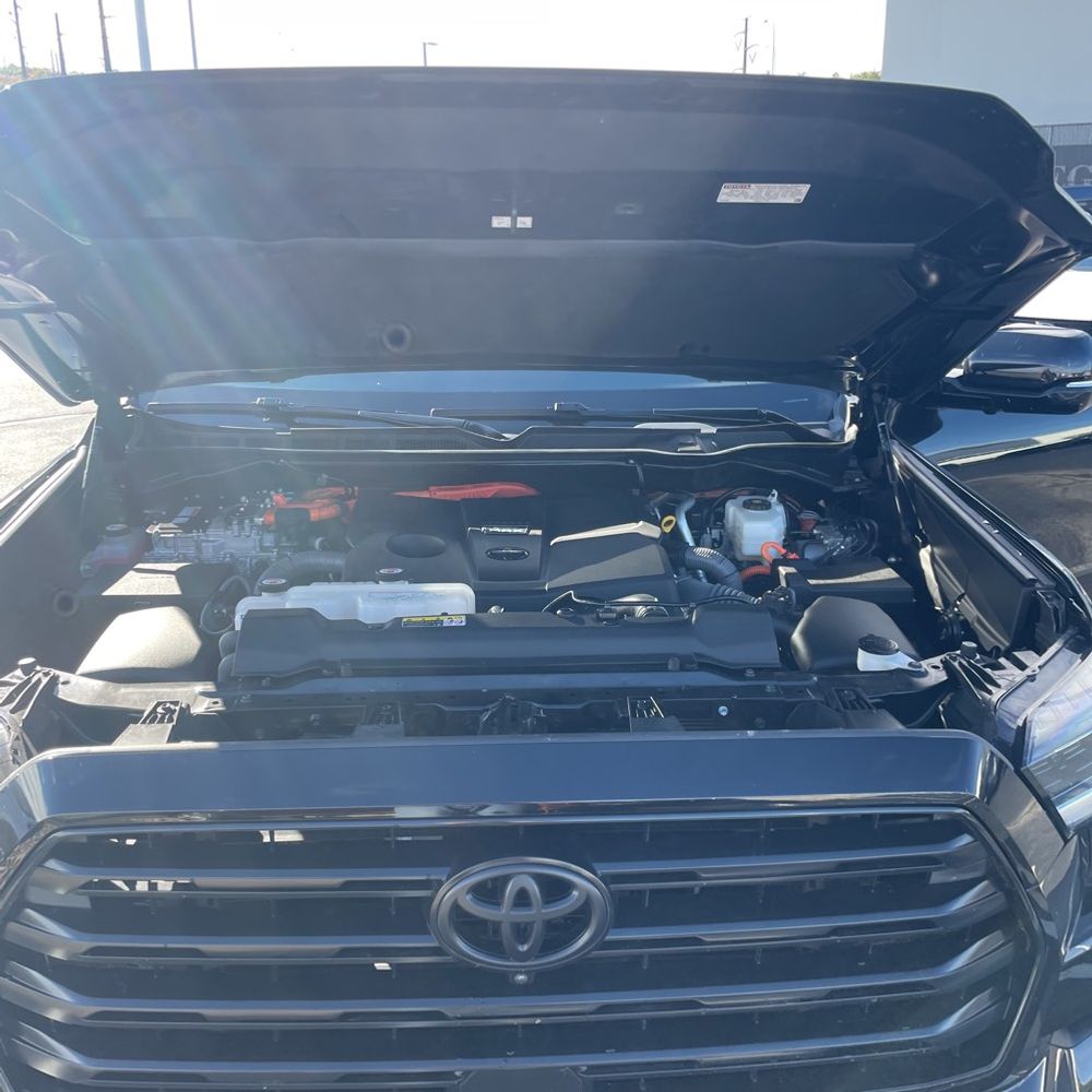 2023 Toyota Sequoia SR5
