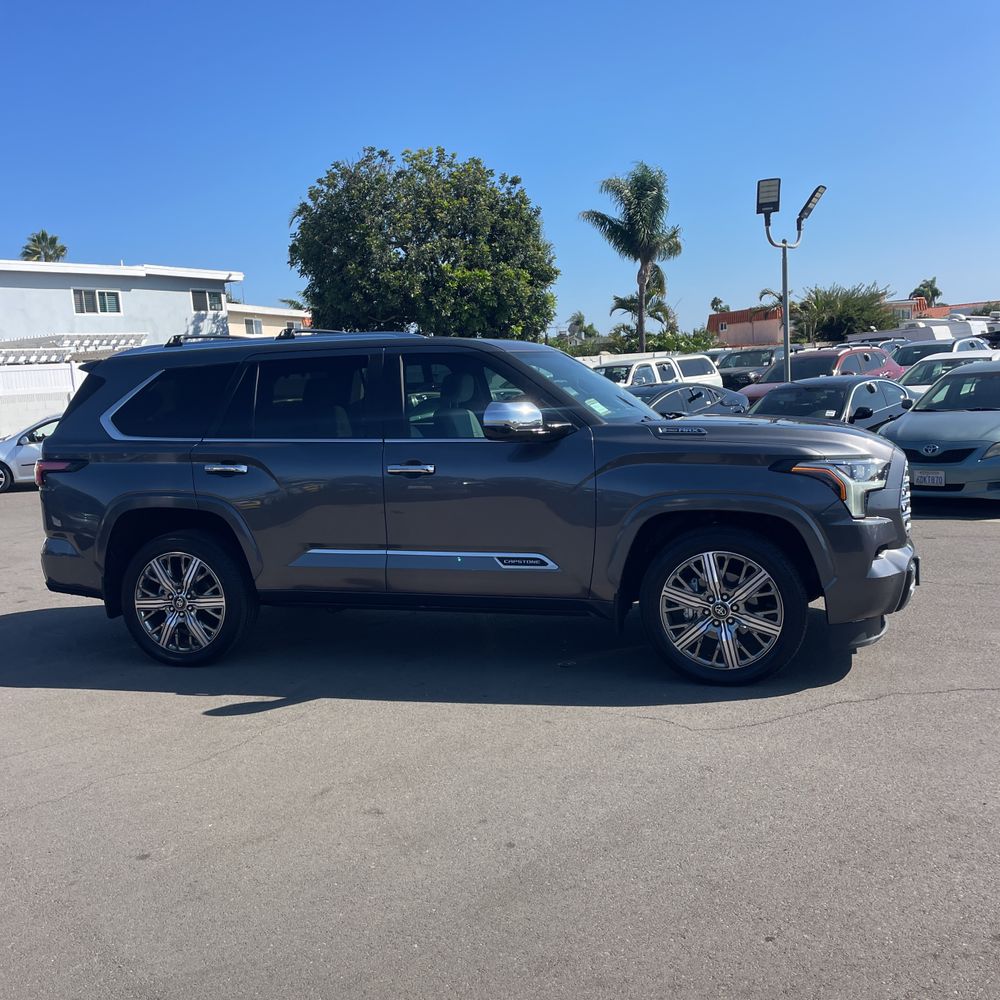 2025 Toyota Sequoia Capstone