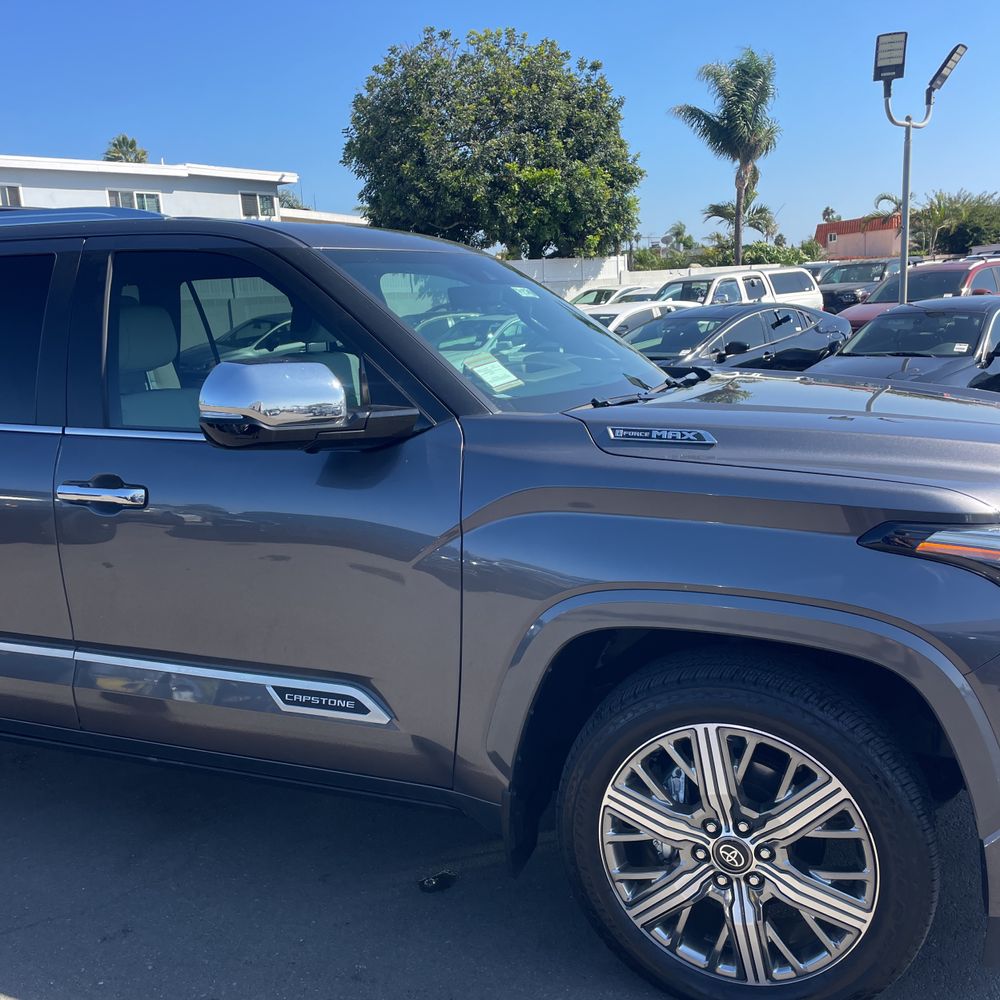 2025 Toyota Sequoia Capstone