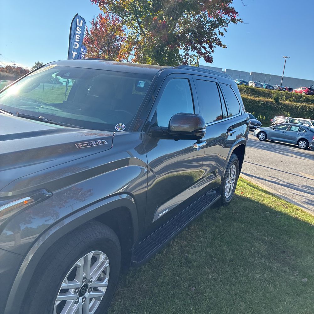 2023 Toyota Sequoia Limited