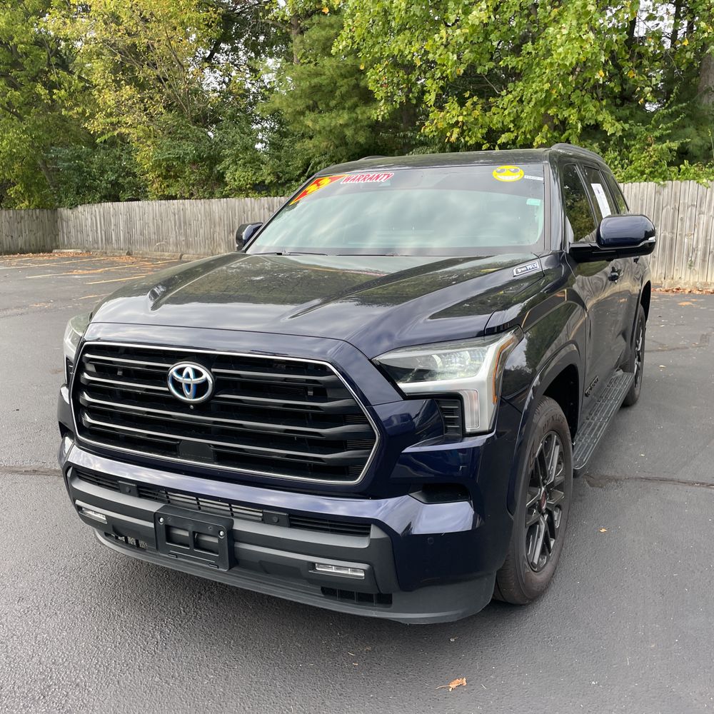 2023 Toyota Sequoia SR5