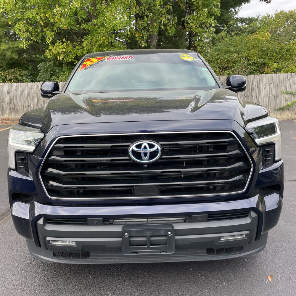 2023 Toyota Sequoia SR5