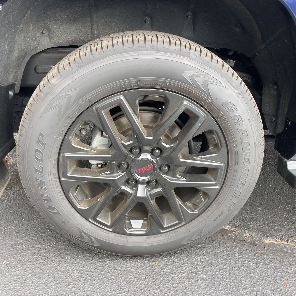 2023 Toyota Sequoia SR5