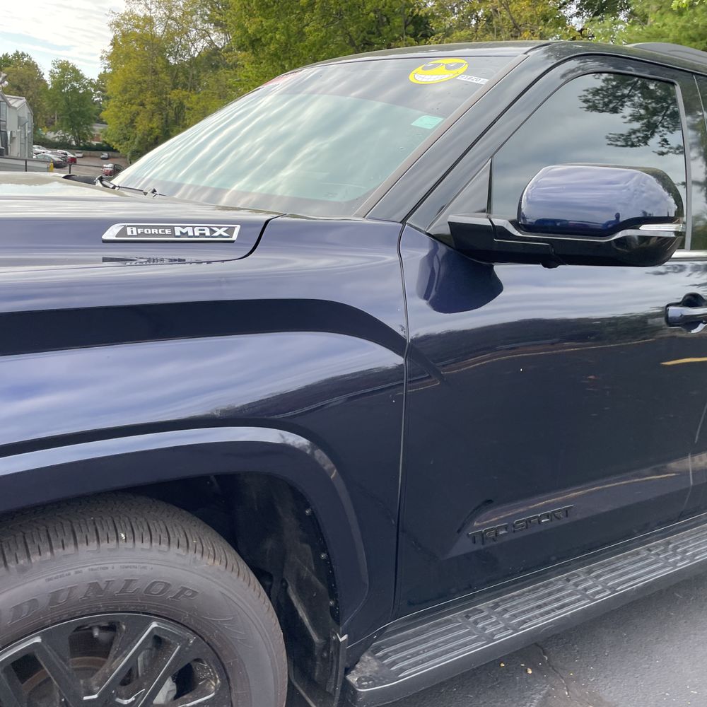 2023 Toyota Sequoia SR5