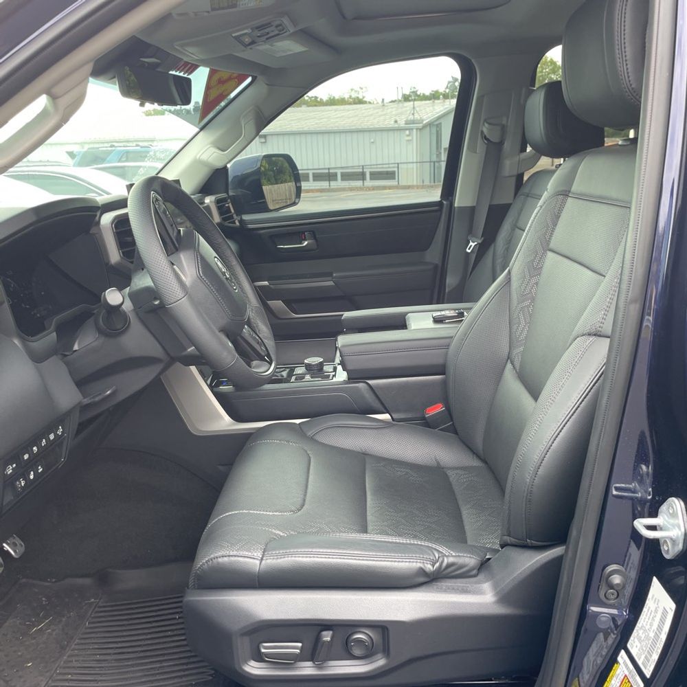 2023 Toyota Sequoia SR5