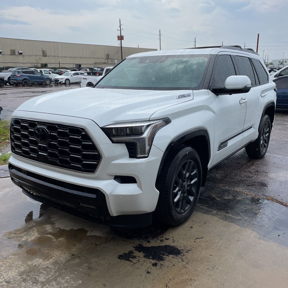 2025 Toyota Sequoia Platinum