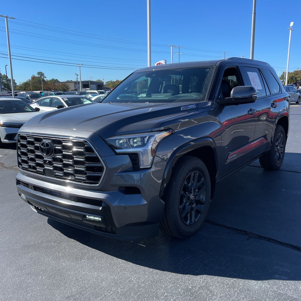 2025 Toyota Sequoia Platinum