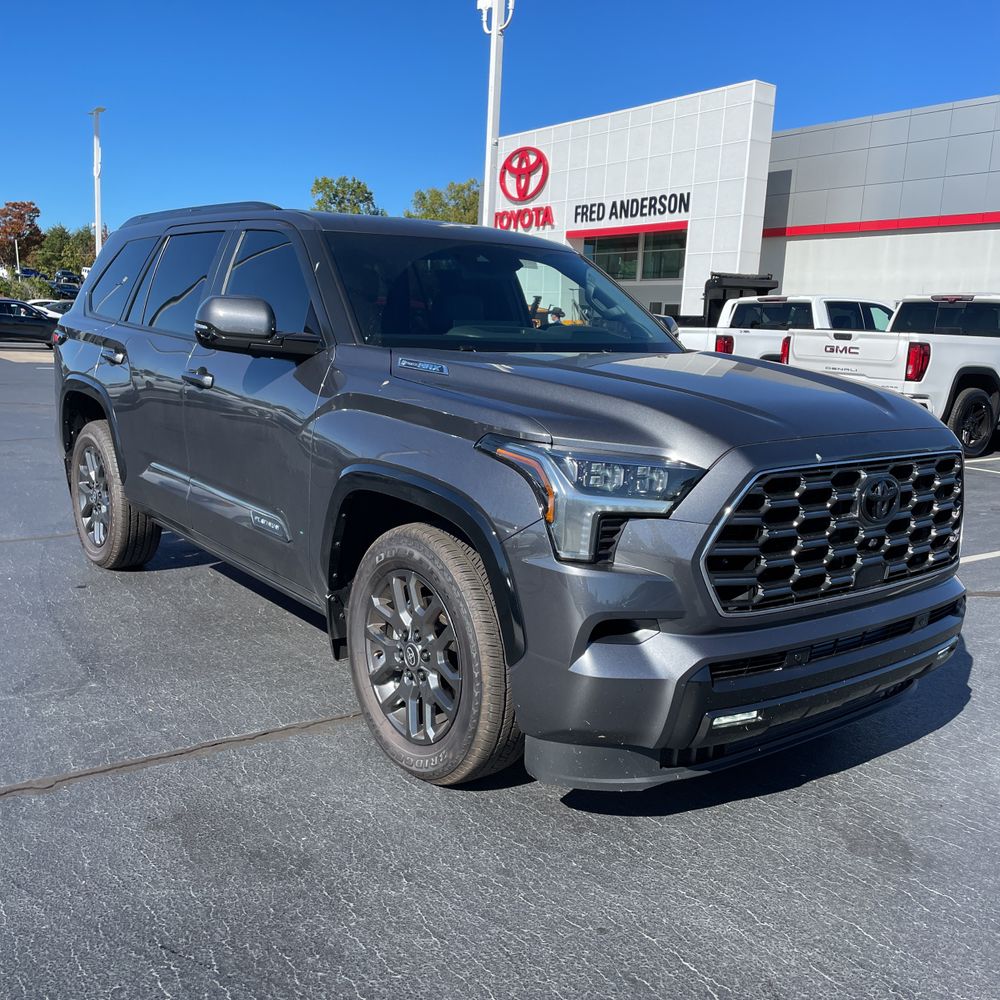 2025 Toyota Sequoia Platinum