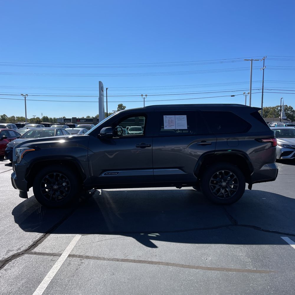 2025 Toyota Sequoia Platinum