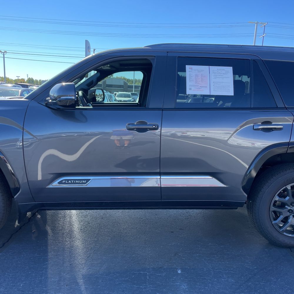 2025 Toyota Sequoia Platinum
