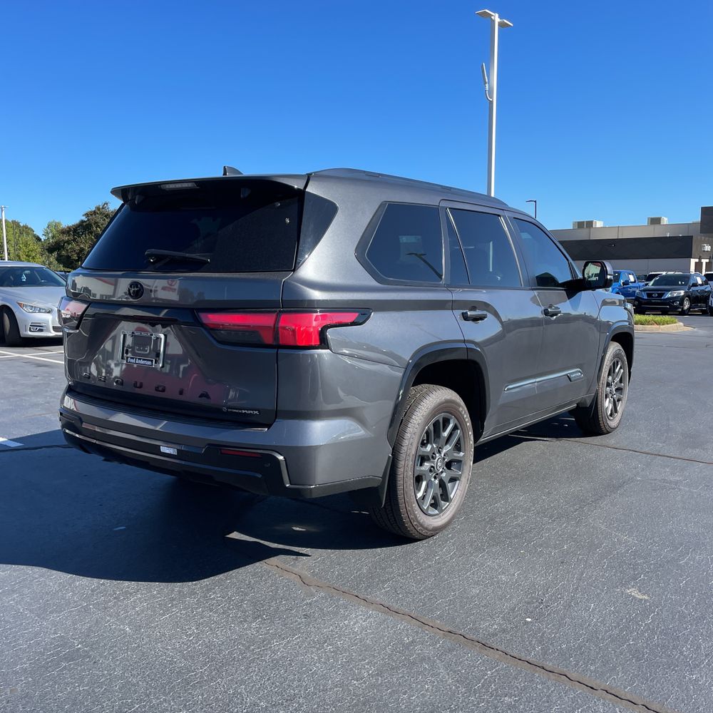 2025 Toyota Sequoia Platinum