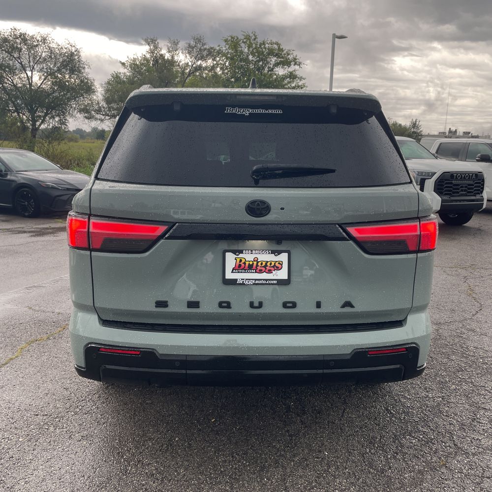 2024 Toyota Sequoia Platinum