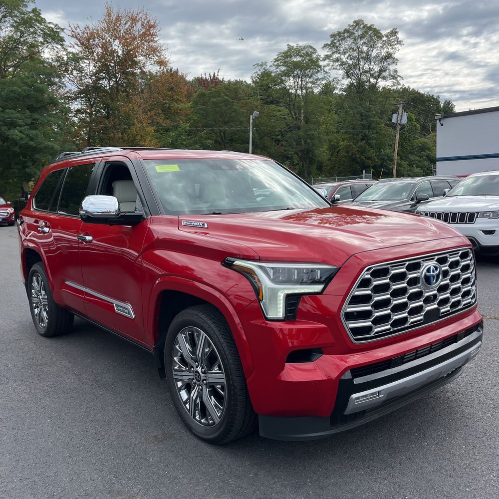 2024 Toyota Sequoia Capstone