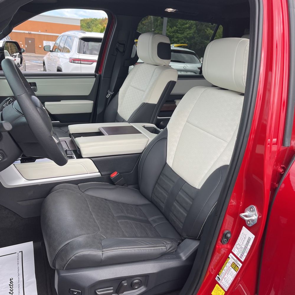 2024 Toyota Sequoia Capstone