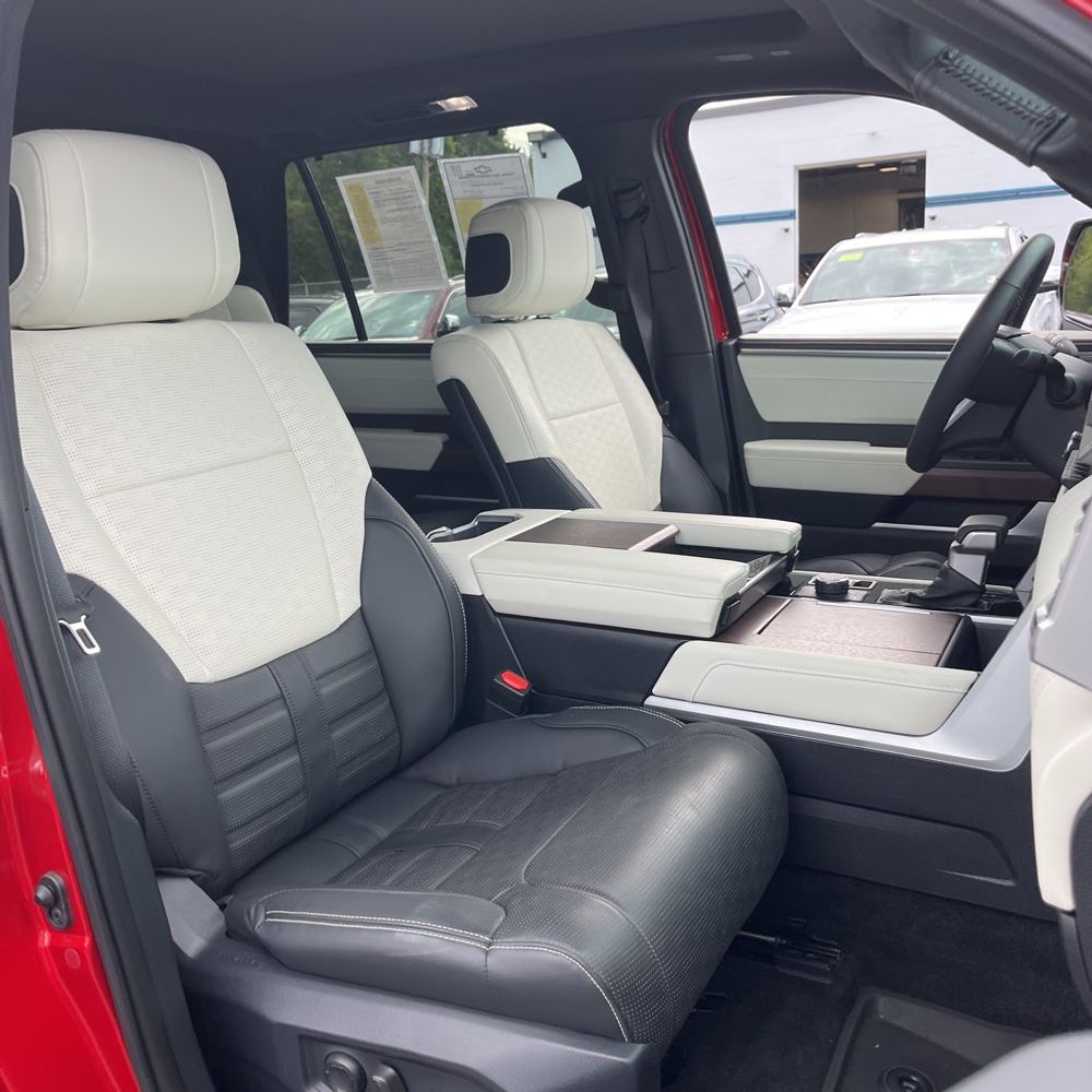 2024 Toyota Sequoia Capstone