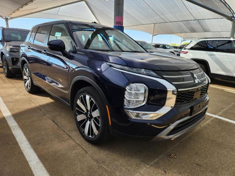 2025 Mitsubishi Outlander SE