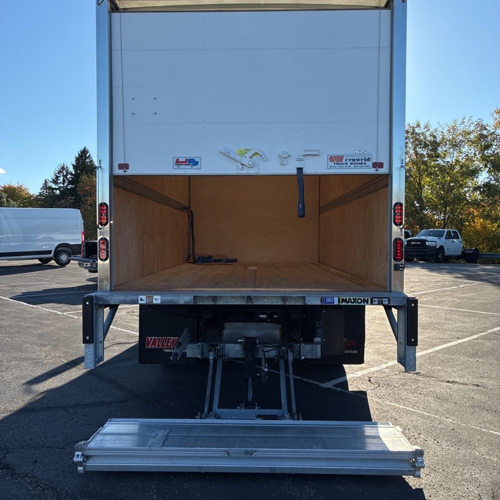 2023 Chevrolet Commercial 5500XD CA86.5-153.5 COE  TRUCK 4X2 5.2L
