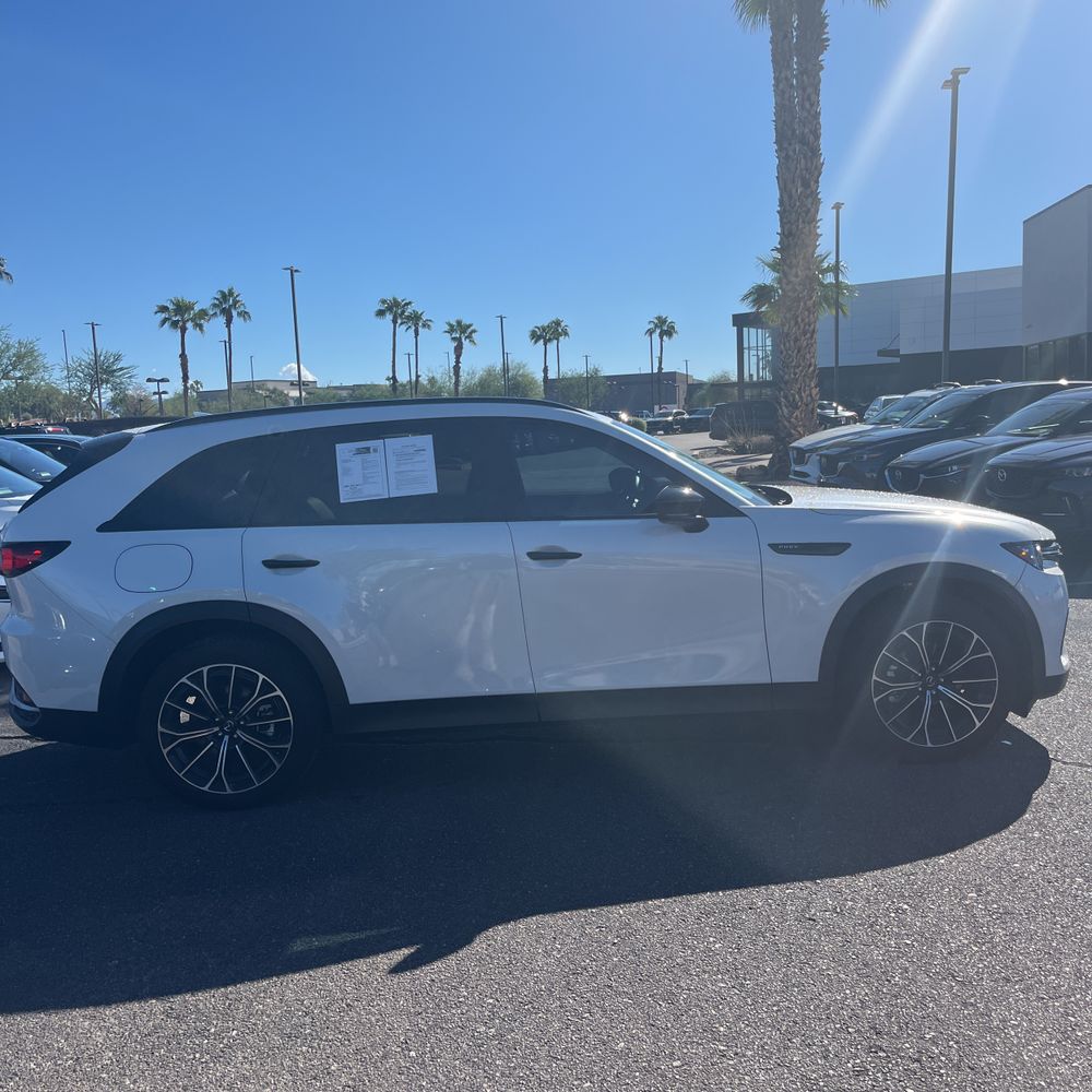 2025 Mazda CX-70 Plug-in Hybrid Premium
