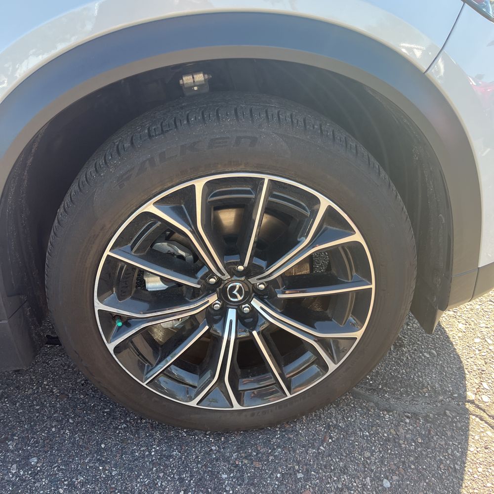 2025 Mazda CX-70 Plug-in Hybrid Premium
