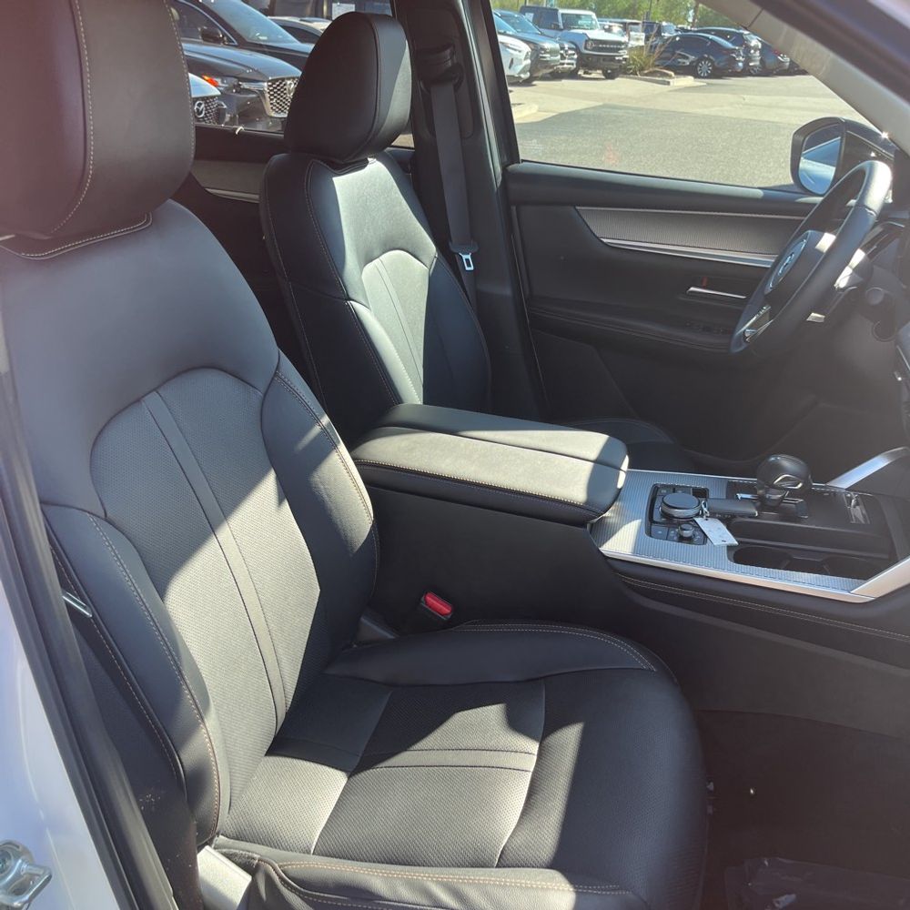 2025 Mazda CX-70 Plug-in Hybrid Premium
