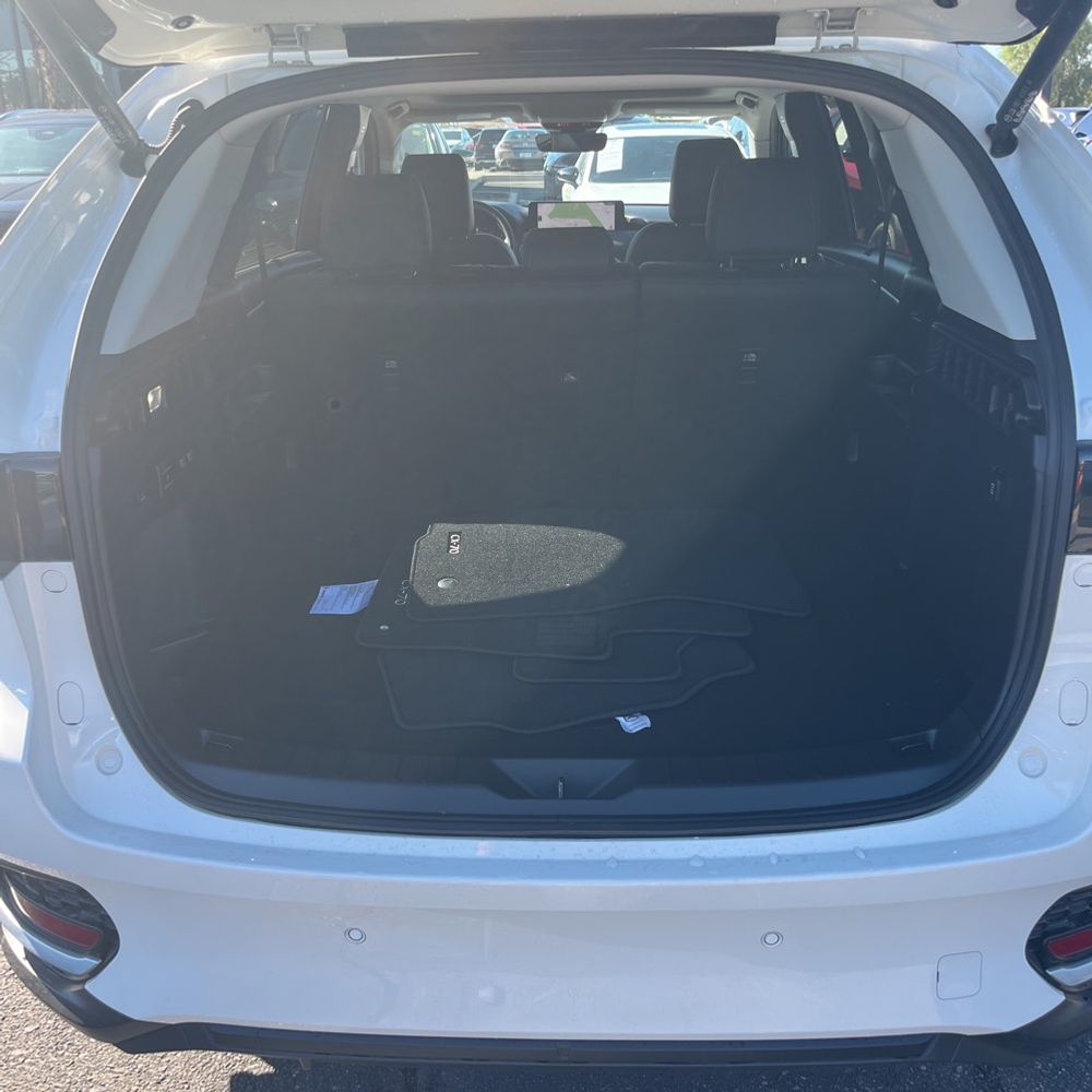 2025 Mazda CX-70 Plug-in Hybrid Premium