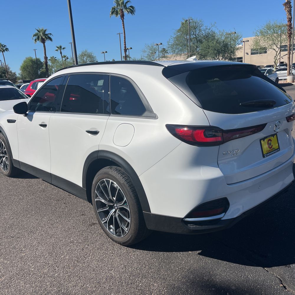2025 Mazda CX-70 Plug-in Hybrid Premium