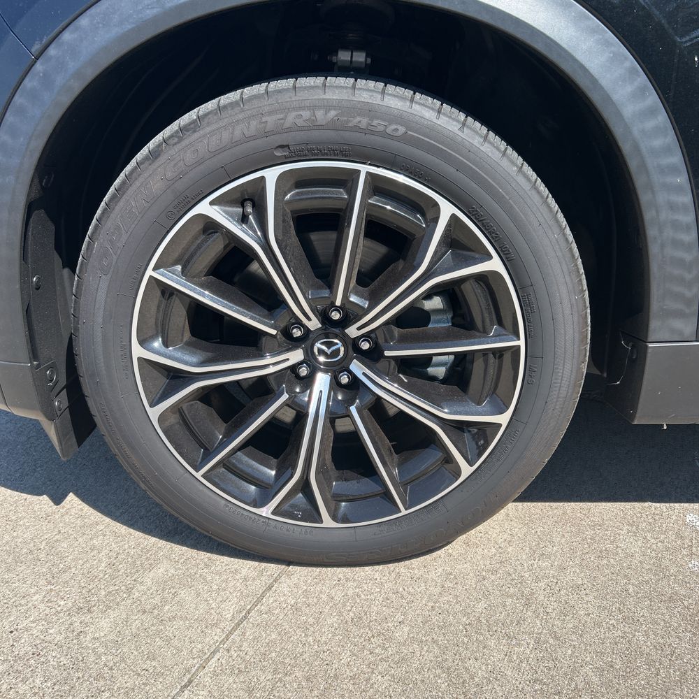 2025 Mazda CX-70 Plug-in Hybrid Premium