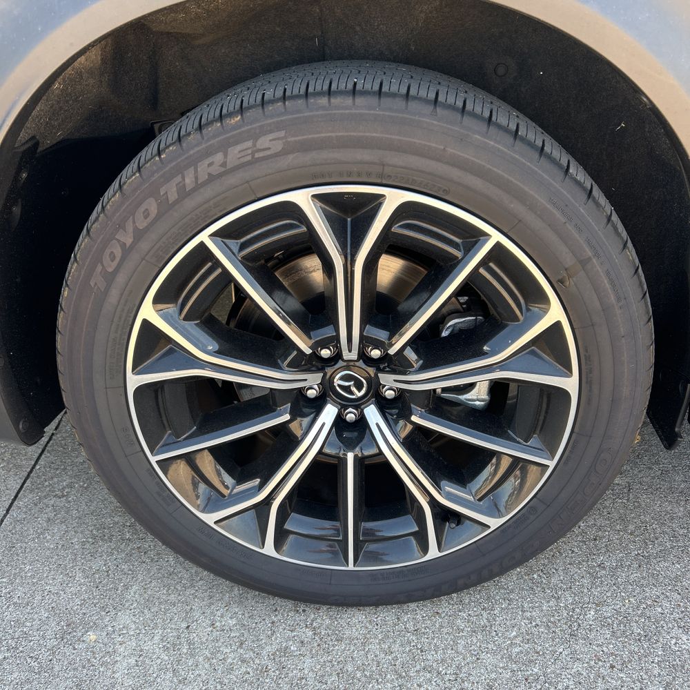 2025 Mazda CX-70 Plug-in Hybrid Premium