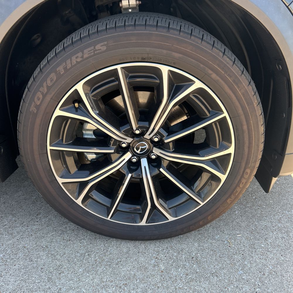 2025 Mazda CX-70 Plug-in Hybrid Premium