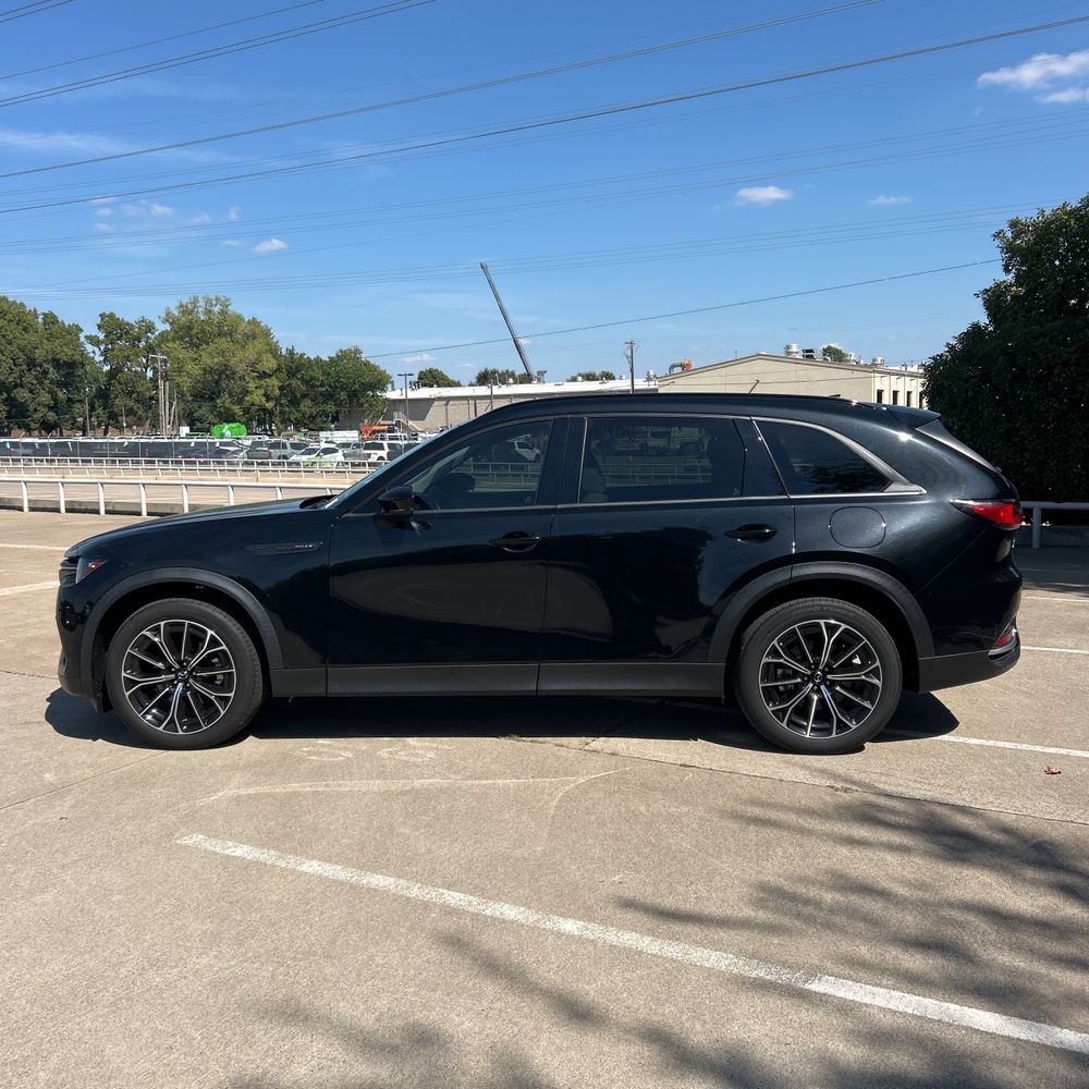 2025 Mazda CX-70 Plug-in Hybrid Premium