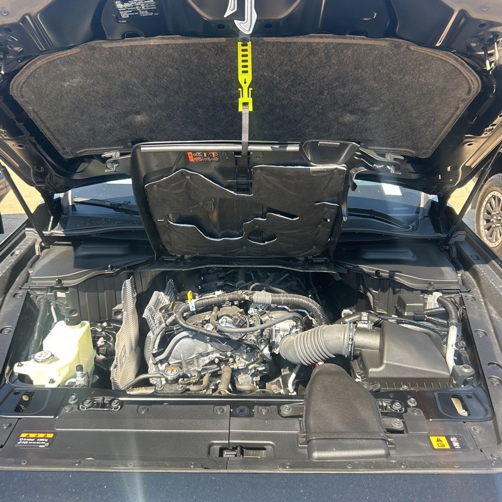 2025 Mazda CX-70 Plug-in Hybrid Premium