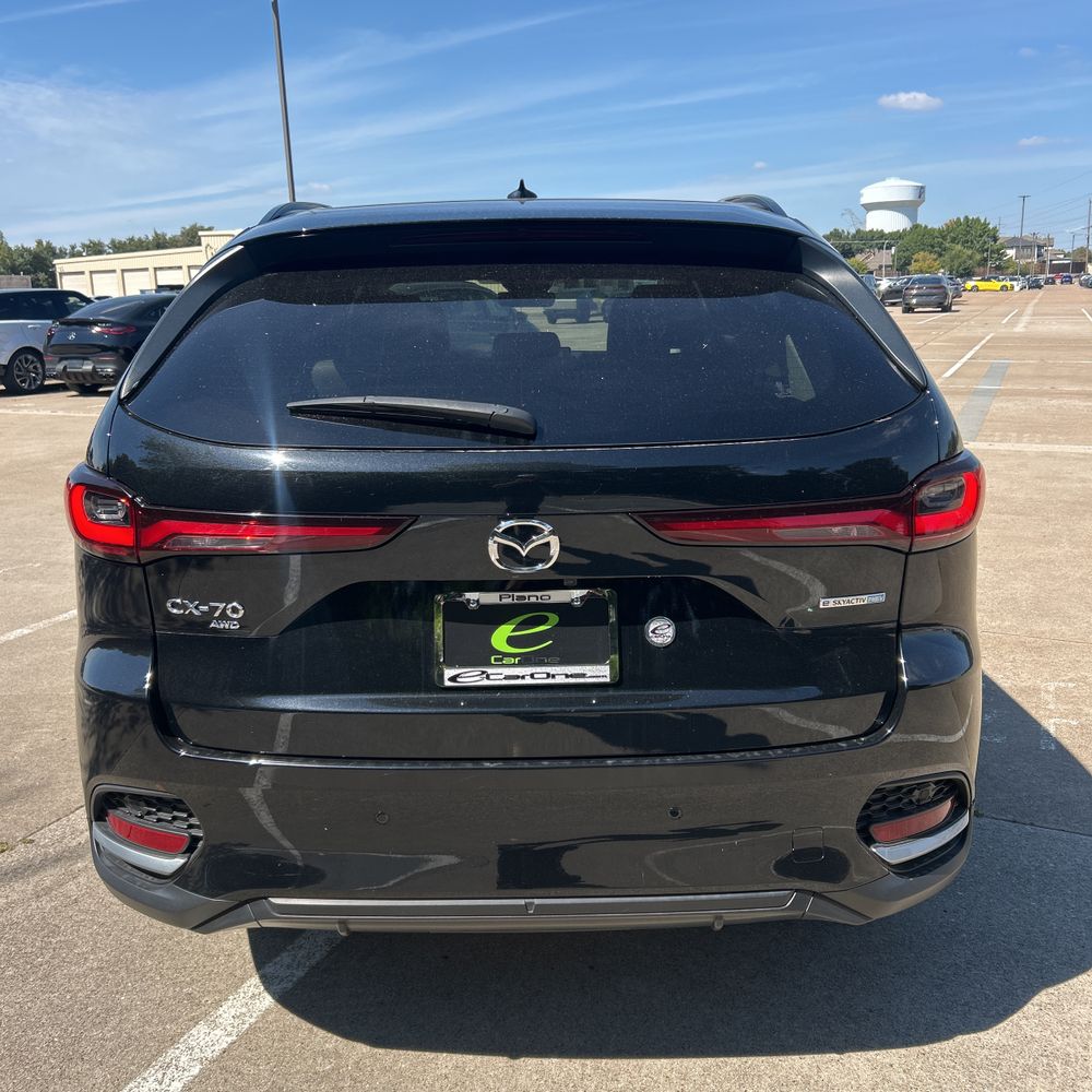 2025 Mazda CX-70 Plug-in Hybrid Premium