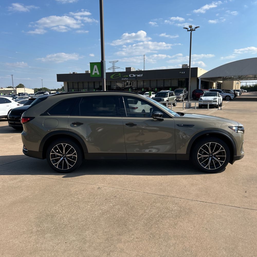 2025 Mazda CX-70 PHEV Premium