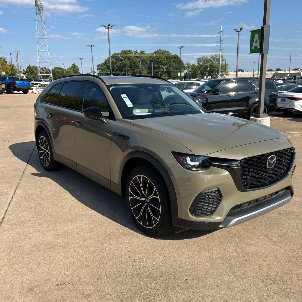2025 Mazda CX-70 PHEV Premium