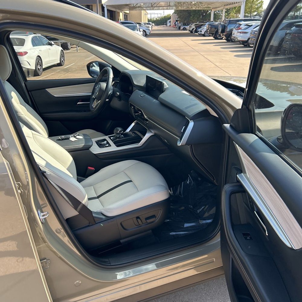2025 Mazda CX-70 PHEV Premium