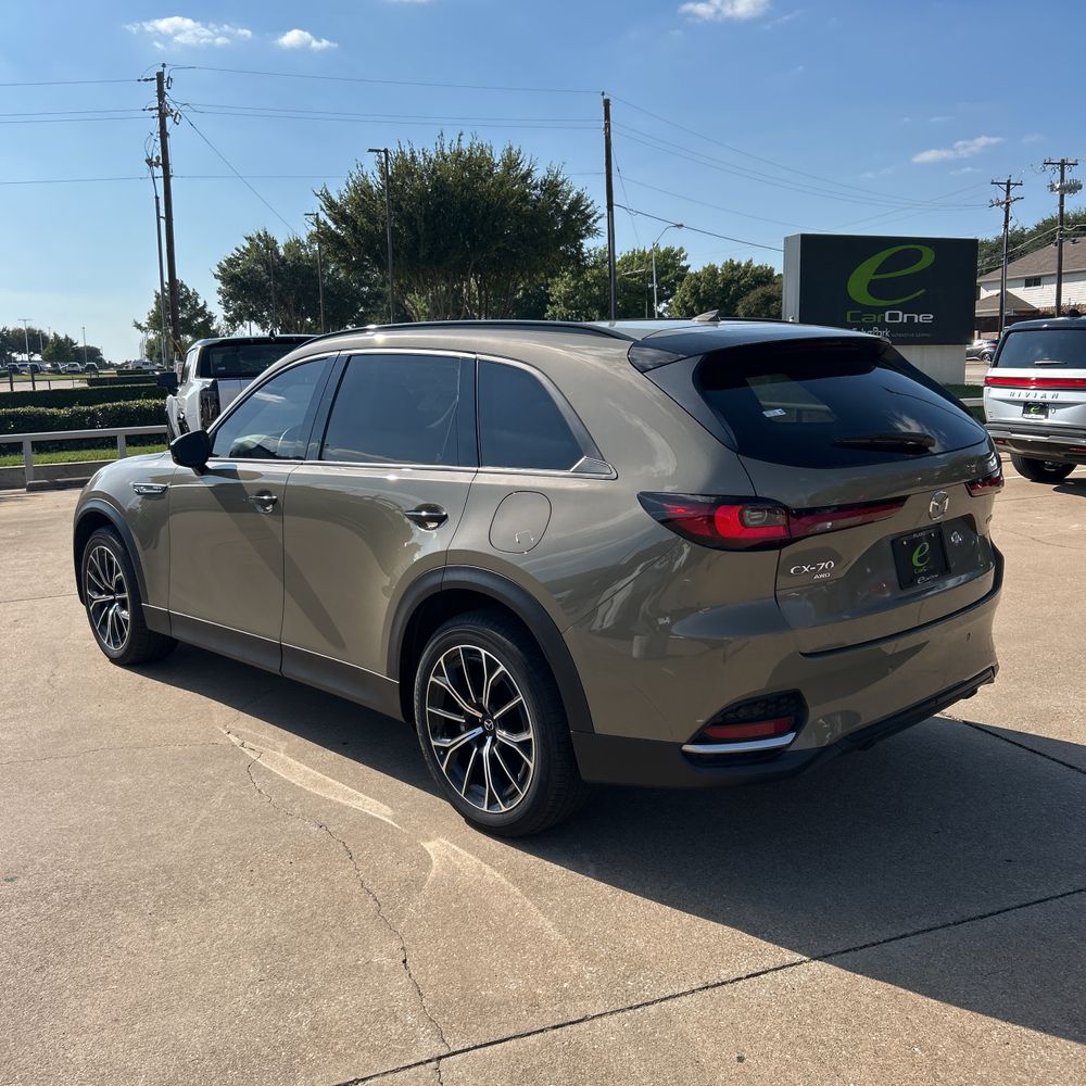2025 Mazda CX-70 PHEV Premium