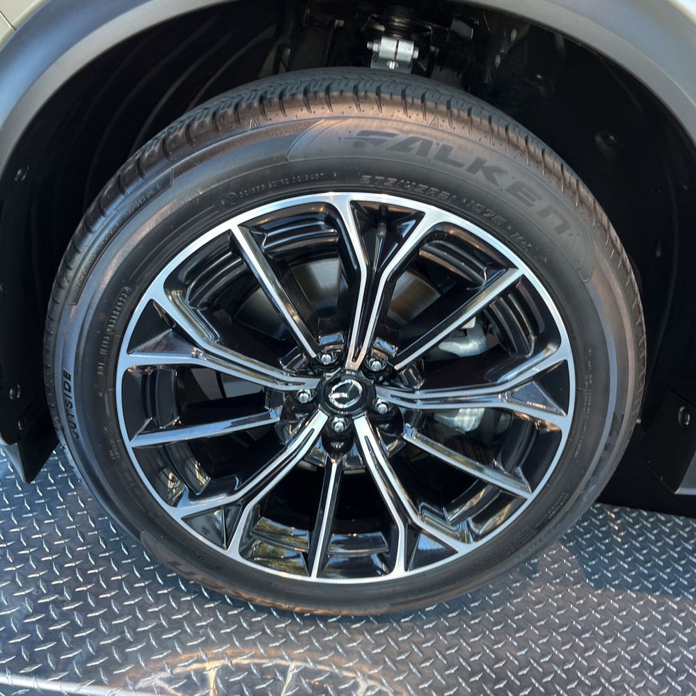 2025 Mazda CX-70 Plug-in Hybrid Premium Plus