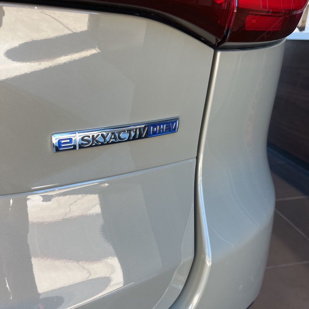 2025 Mazda CX-70 Plug-in Hybrid Premium Plus
