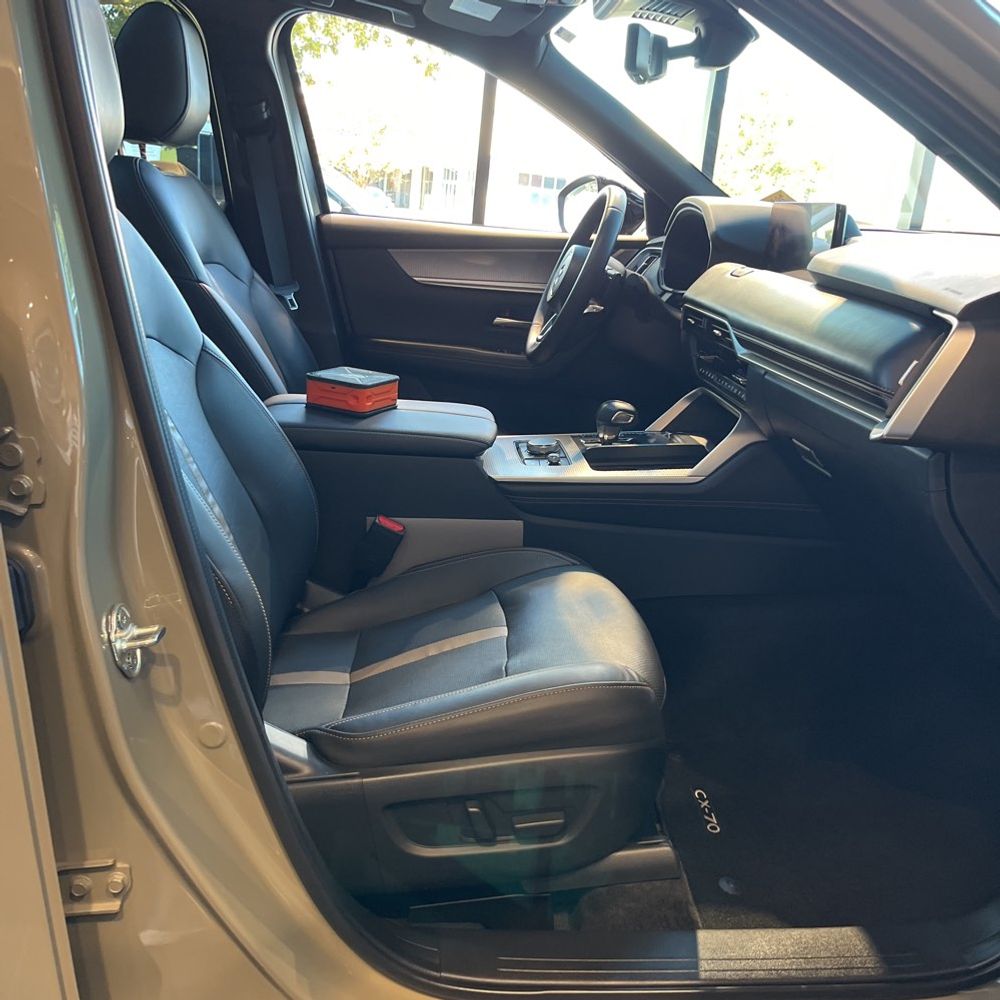2025 Mazda CX-70 Plug-in Hybrid Premium Plus