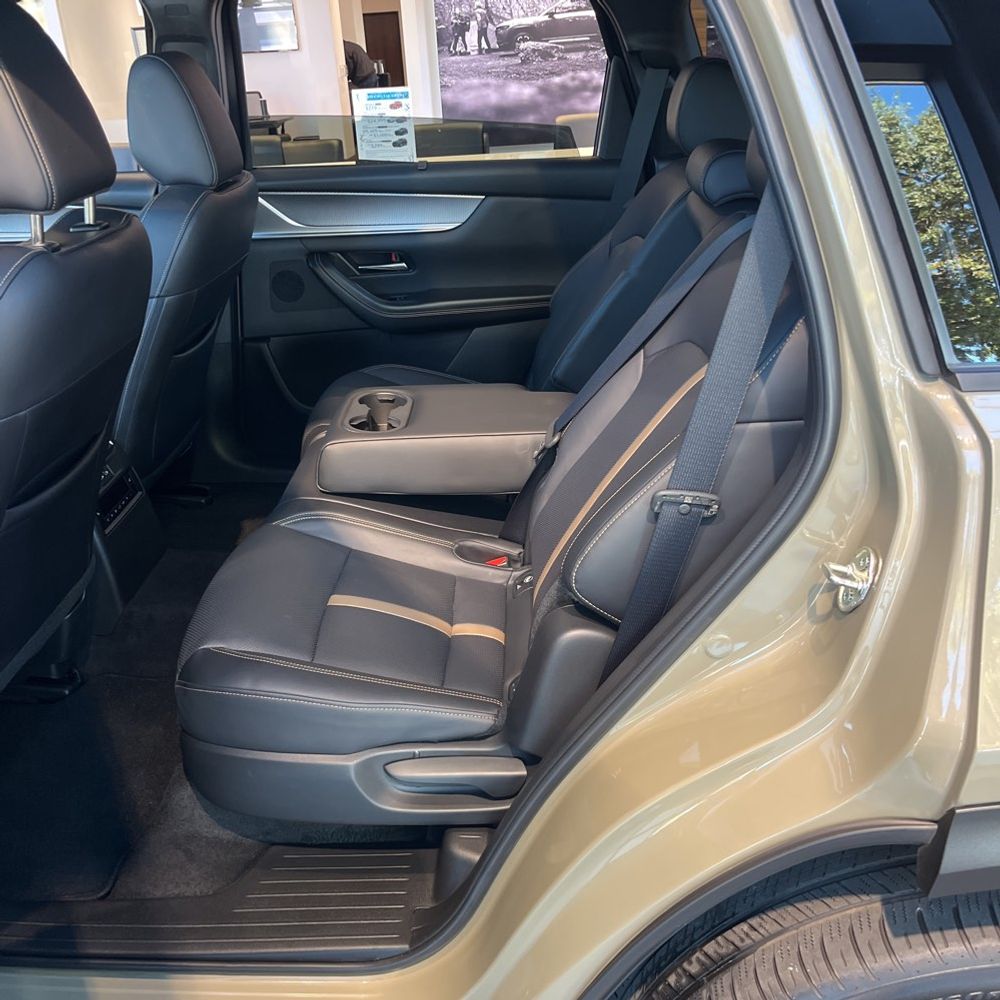 2025 Mazda CX-70 Plug-in Hybrid Premium Plus