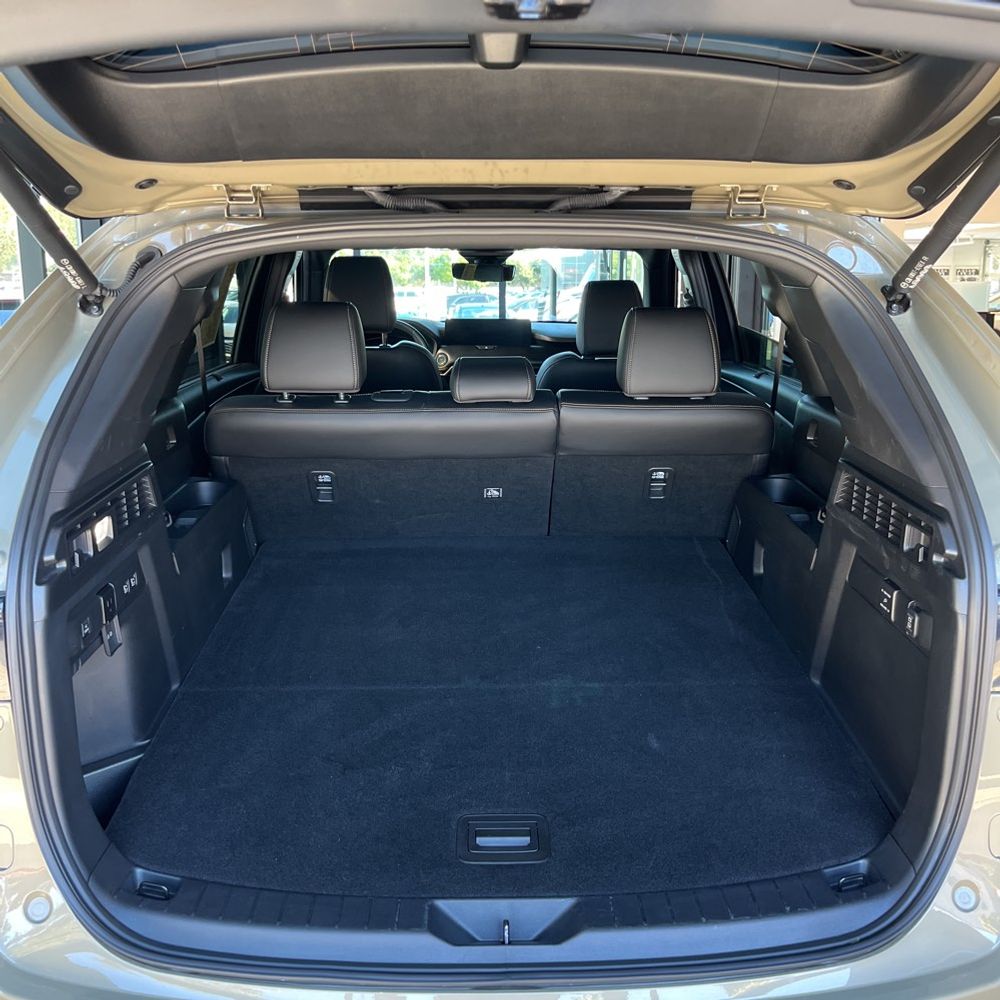 2025 Mazda CX-70 Plug-in Hybrid Premium Plus