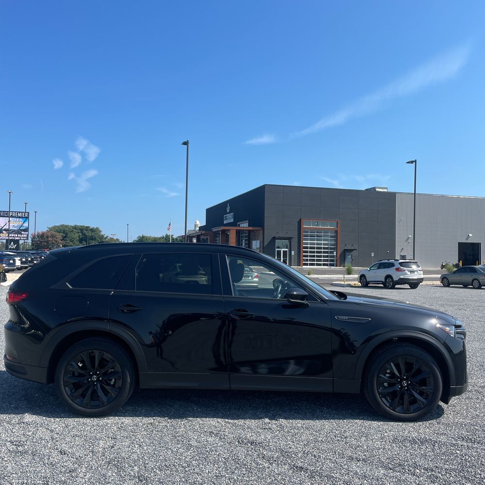 2025 Mazda CX-90 Plug-in Hybrid Premium Sport
